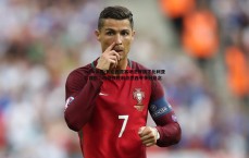 saba体育-瓦伦西亚客场逆转擒下比利亚雷亚尔，戏剧性胜利点燃西甲争冠悬念