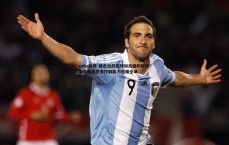 saba体育-被击出的篮球如出膛的炮弹！拳击教练逆天控制能力引爆全场